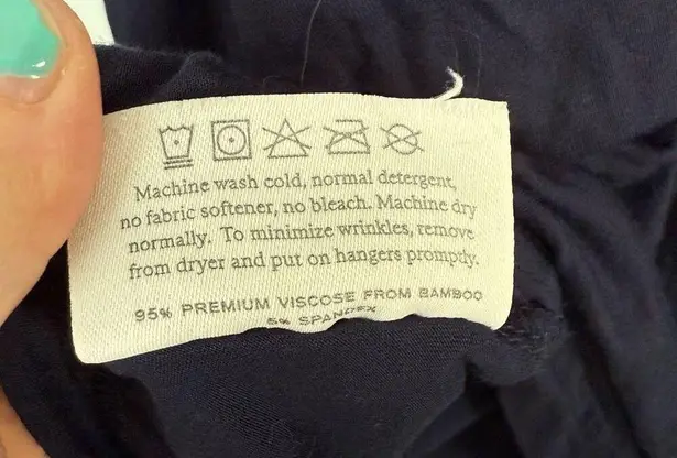 Cozy Earth Women’s XL Navy Blue Button Down Pajama Top