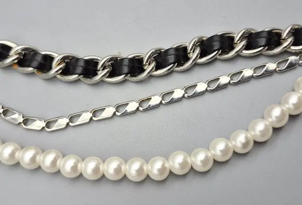 None Great Multi Chain & Faux Pearl Silver Tone Adjustable Belt Faux Leather 37-50 in