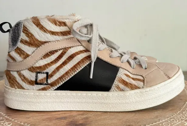 D.A.T.E. Women’s Hawk Animalier Zebra Luxury Fashion High Top Sneakers Sz 7 Tan