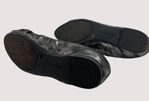 BCBG Textured Ballet Flats With Studded Bow Accent Size 6.5 Silver