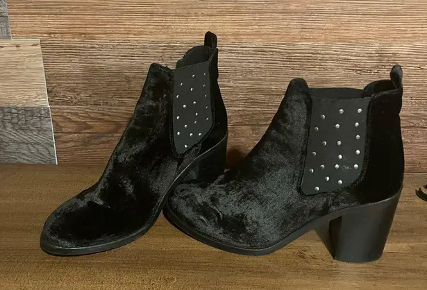 Musse & Cloud BLACK VELVET SILVER STUDDED CHUNKY HEEL ANKLE BOOTIES SIZE…