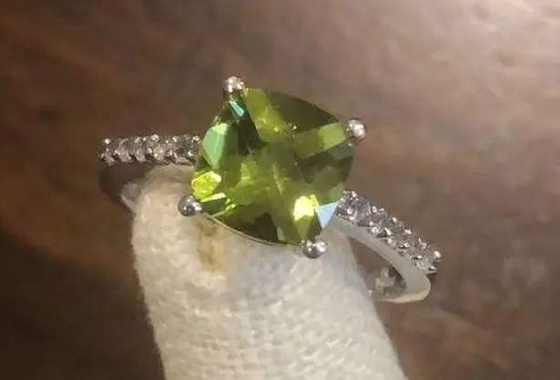 Sterling Silver Cushion Cut Peridot Ring Sz 8