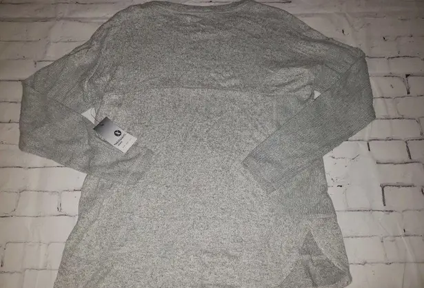 Xersion NWT  Studio Women's Size Medium Very Soft Long-Sleeve Grey Shirt