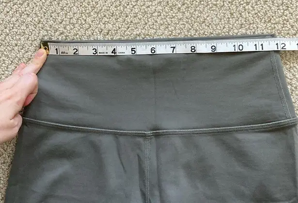 Lululemon  Wunder Train High Rise Shorts 8” Size 6 Grey Sage Green Everlux EUC thumbnail 10