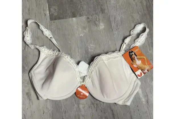 Vassarette Women's White Ice 34C Lace No Slip Straps Bra