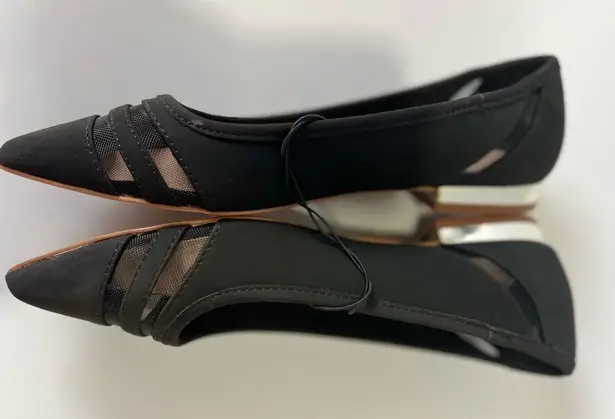 ALDO NWOT  Pointed Toe Ballerinas With Laser Cut Sz 6M