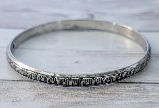 Vintage Bracelet Silver Tone Bangle 8"