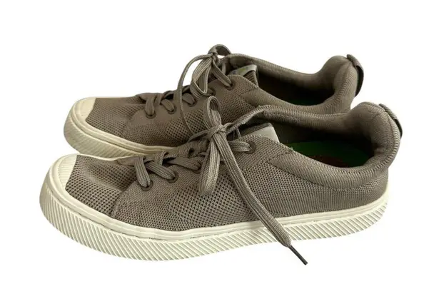 Cariuma IBI Low Knit Sneakers Tennis Shoes Lace Up Sand Knit Size 8 Women's Tan