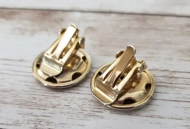 Vintage Clip On Earrings
