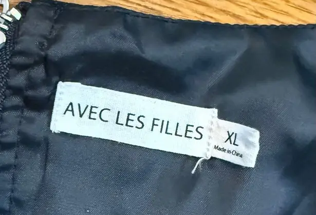 Avec Les Filles Womens XL Pin Stripe Suit Sleeveless Zip Crop Top Corporatecore