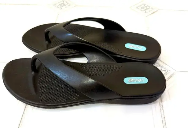 Oka B Flip Flops Elle Sandals Thongs Size M