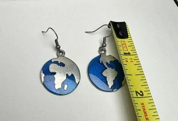 Blue Earth / Globe Silver Tone Round Disc Dangle Drop Pierced Earrings