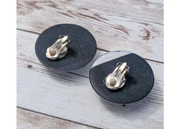 Vintage Clip On Earrings