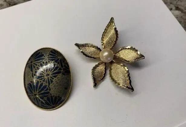 Lot Of 2 Gold Tone Vintage