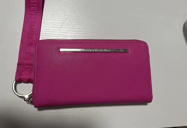 Steve Madden Wristlet