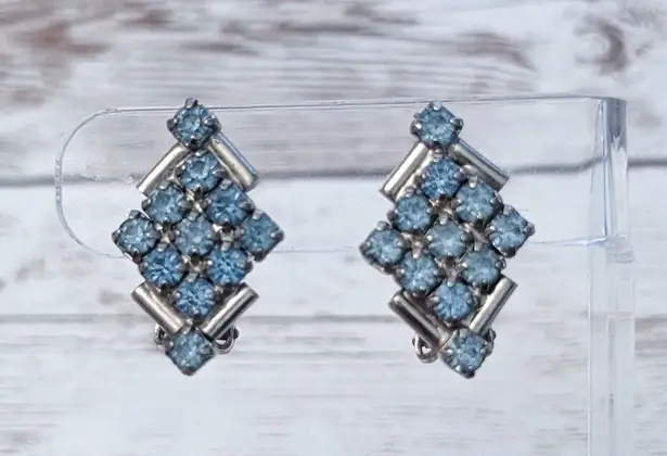 Vintage Clip On Earrings