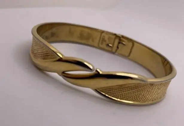 Monet Signed  Costume Jewelry Gold Tone Bangle Bracelet