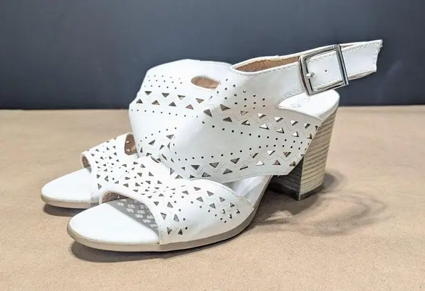 Spring Step Patrizia Arirose Peep Toe Sandals White Faux Leather Heels Womens 7