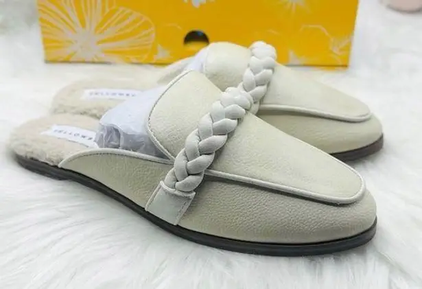 Yellow Box Bliss Lined Mules size 8.5M