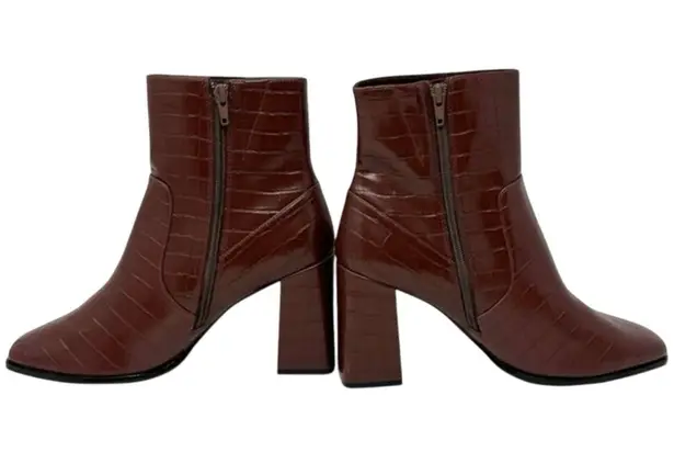 LISA VICKY Craze Brown Faux Crocodile Heeled Boots Size 11 New in Box MSRP $129