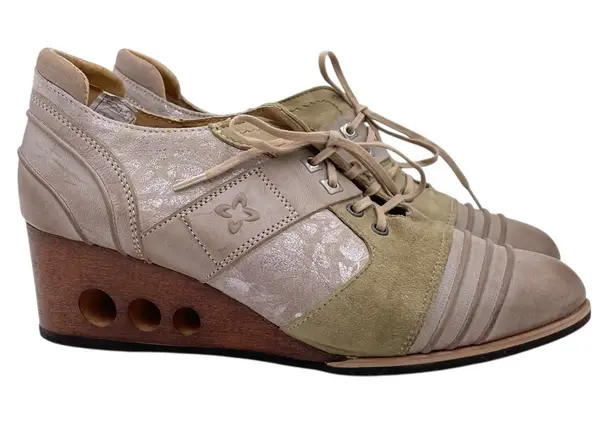 Maciejka Lace Up Wedge Oxford Shoes Women's Size 39 US 8 Wooden Cutout Heel Twee Tan