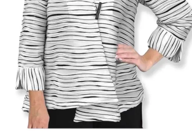 EUC IC by Connie K Ribbed Wave Stripe Jacket Top Lavender Black Size 1X