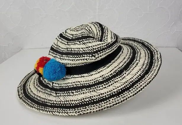 Hinge Two Tone Panama Hat Black White Wide Brim Woven Straw Pom Pom Summer NWOT