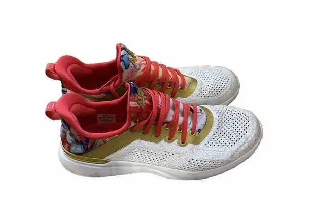 APL Kelsey Wells Limited Edition Techloom Tracer Knit Sneakers Pink White 9.5