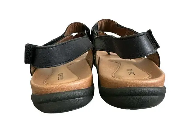 Cobb Hill 9M Black Laser Cut Leather Closed Heel Back Zip Thong Sandals Size 9