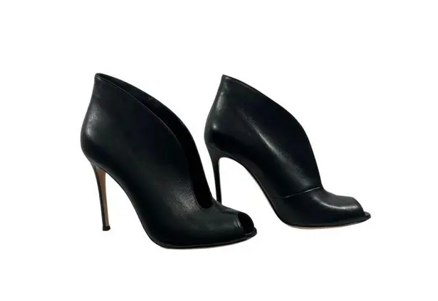 Gianvito Rossi Black Leather Vamp Booties Size 39.5