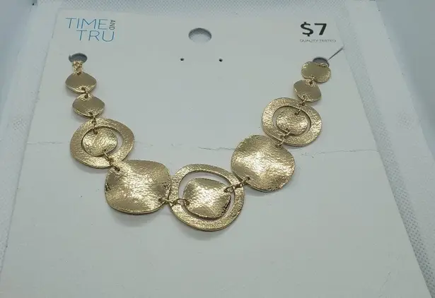 Time And Tru NWT Gold Necklace