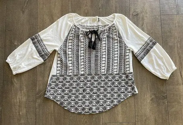 Akemi + Kin Anthropologie Women's Size S Embroidered Boho Blouse Top Cottagecore