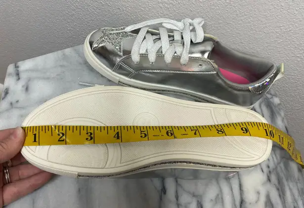 Wonder Nation Silver Glitter Fashion sneakers