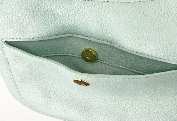 Stone Mountain Green Soft Leather Adjustable Strap Zipper Closure Shoulder Bag