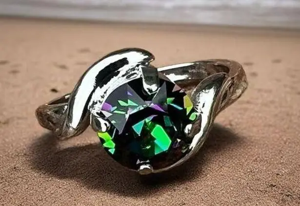 Handcrafted sparkly ring made with Swarovski crystal rhodium size 7.5 Silver