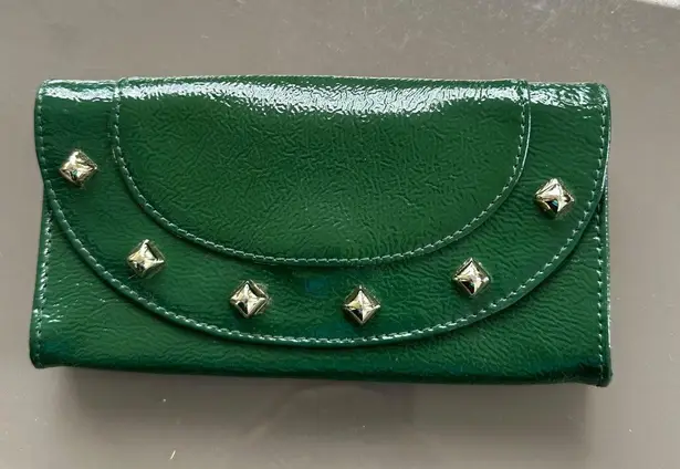SAEKGAABD Genuine Leather Green Patent Studded Clutch Wallet Purse Organizer EUC