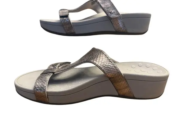 Vionic Ellie Metallic Snake Sandals Women’s Sz 10 Silver Pewter Platform Comfort