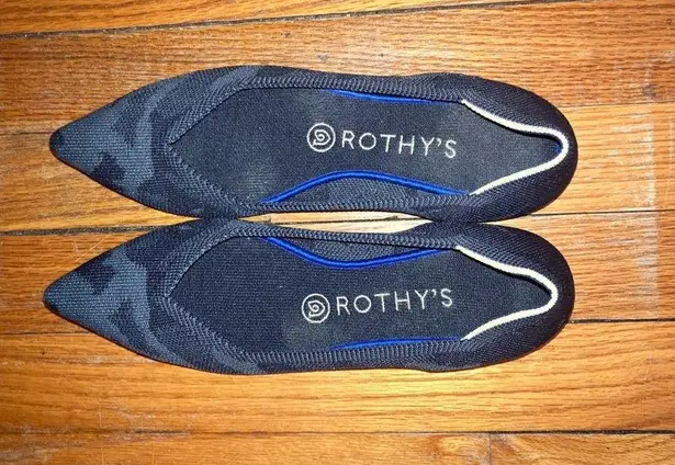 Rothy's The Point Black flat w/ White Halo size 8.5