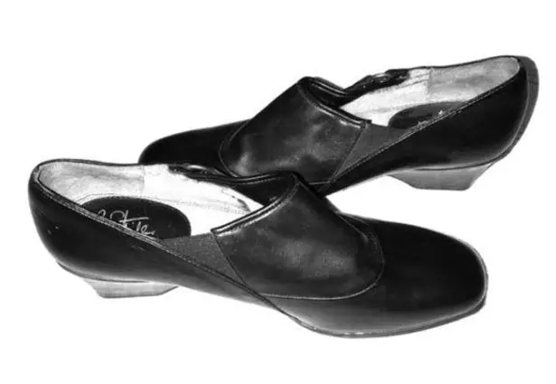 Life Stride BLACK JERMANE SLIDE ON ANKLE BOOTS SIZE 9.5