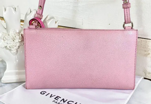 Givenchy Grained Goatskin Antigona Crossbody Bag
