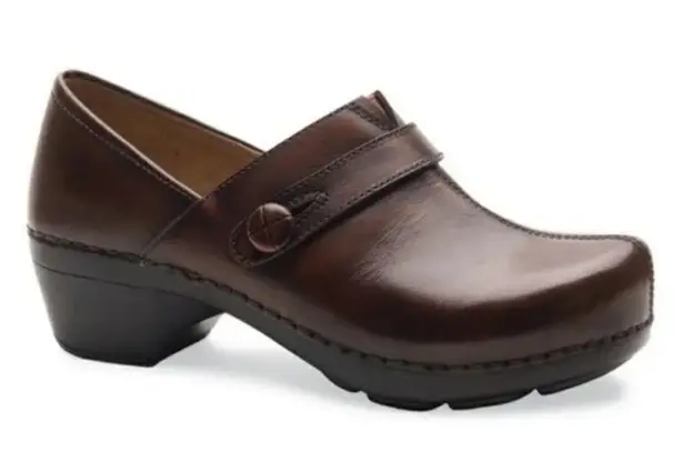 Dansko • Solstice Clogs brown leather button slip-on shoes 37 chunky platform