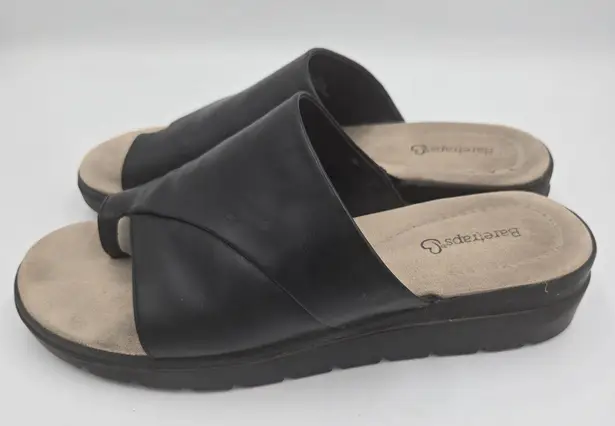 Baretraps Ravin Thong Sandals Womens Size 7.5 M Black Slide Faux Leather Robbie