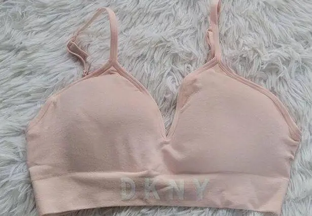 DKNY NWOT  Size Large Pink Sports Bra With Adjustable Straps