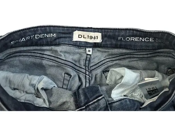 DL1961  Light Blue Florence Instasculpt Cropped Orwell Jeans - Size 28