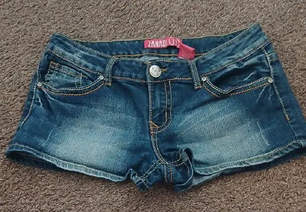 Zana Di Women's Jweled Denim Shorts