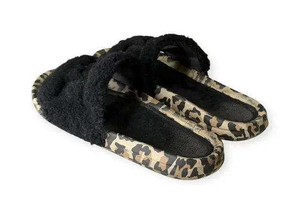 APL ๐ค Limited Ed Capsule Shearling Slide Sandal
๐ค Parchment Black Leopard ๐ค 9M