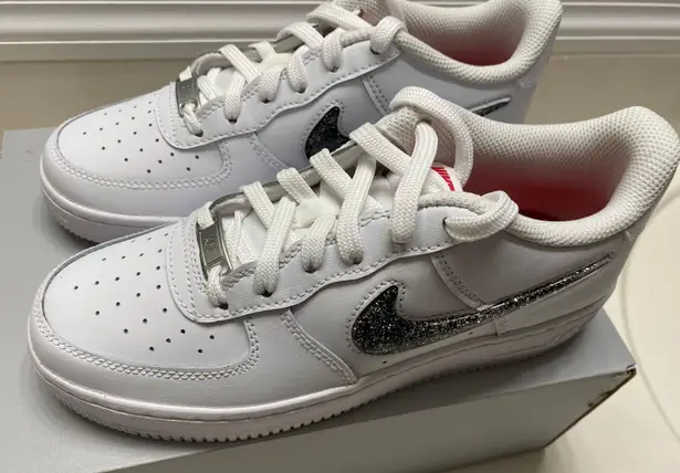 Nike Air Force 1 LV8 Shoes