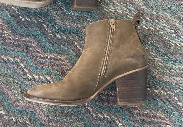 Blondo Waterproof Leather Heeled Booties