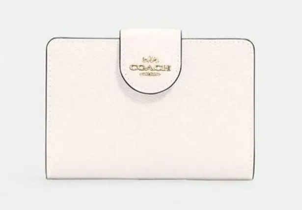 Coach  Leather Bi Fold Card Holder Snap Closure Square Wallet White