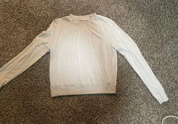 Lululemon tan/ neutral cropped pullover size 4